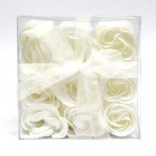 Estuche de 9 Rosas de Jabón Blancas